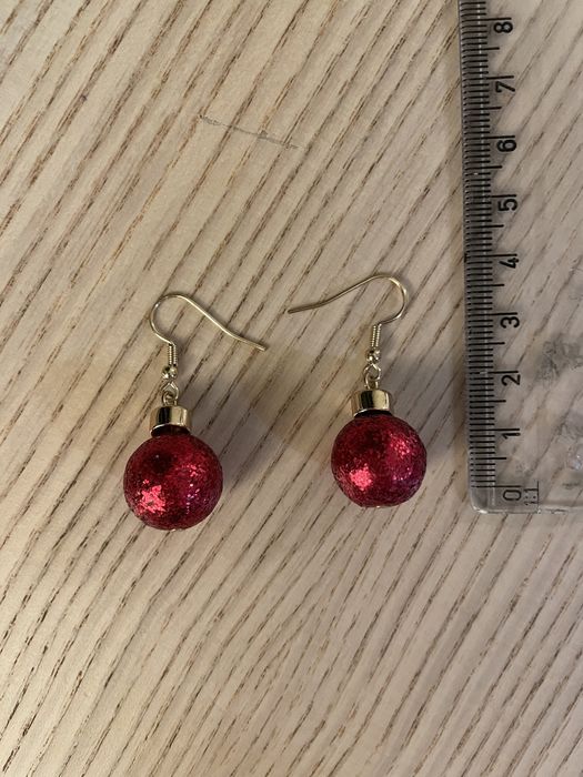 czerwone kolczyki bombki swiateczne christmas