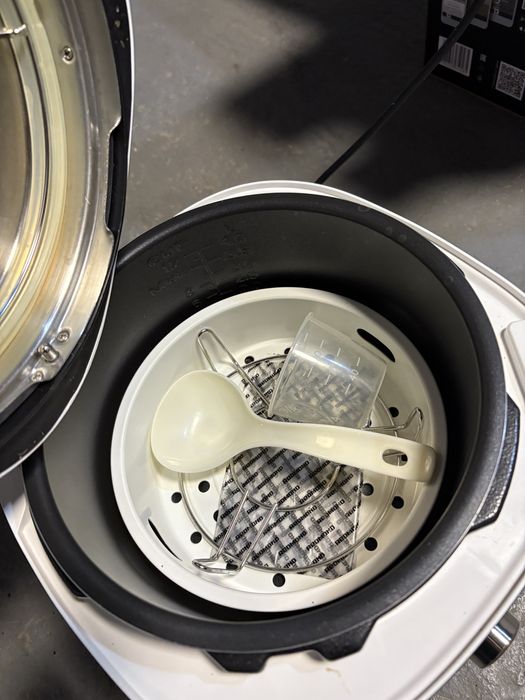 Мультиварка Redmond RMC P-350