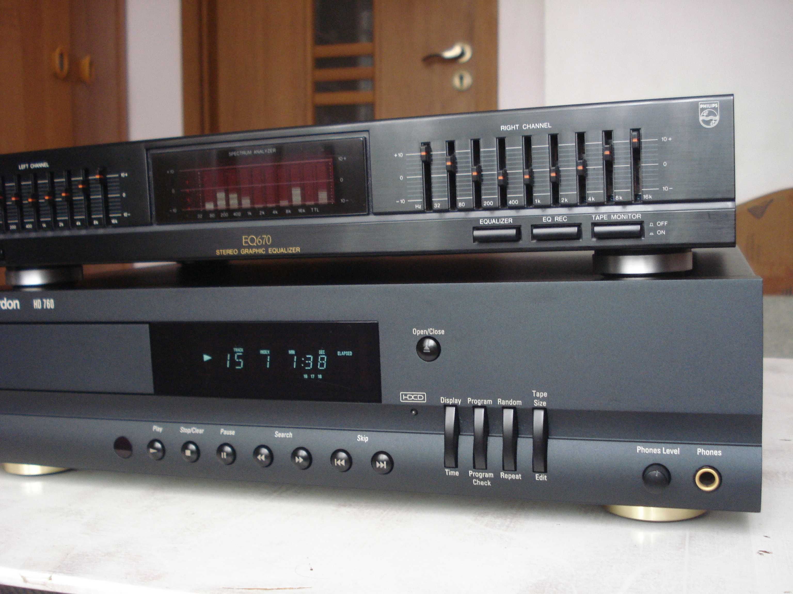 Еквалайзер "Philips" EQ-670
