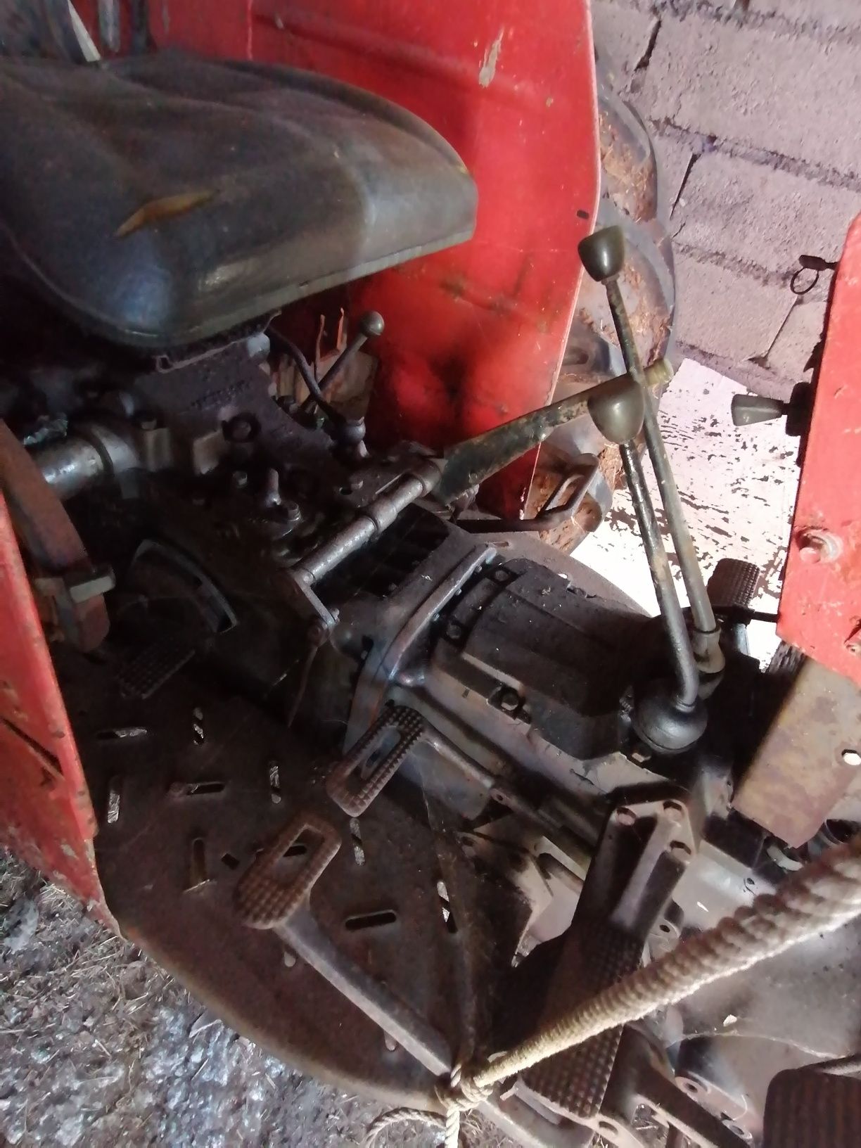 Trator Massey-Ferguson 65Cv