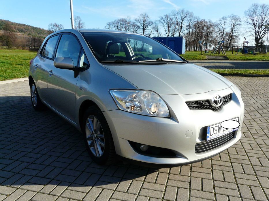 Toyota Auris, 2009, poj. 1329 , 100 KM