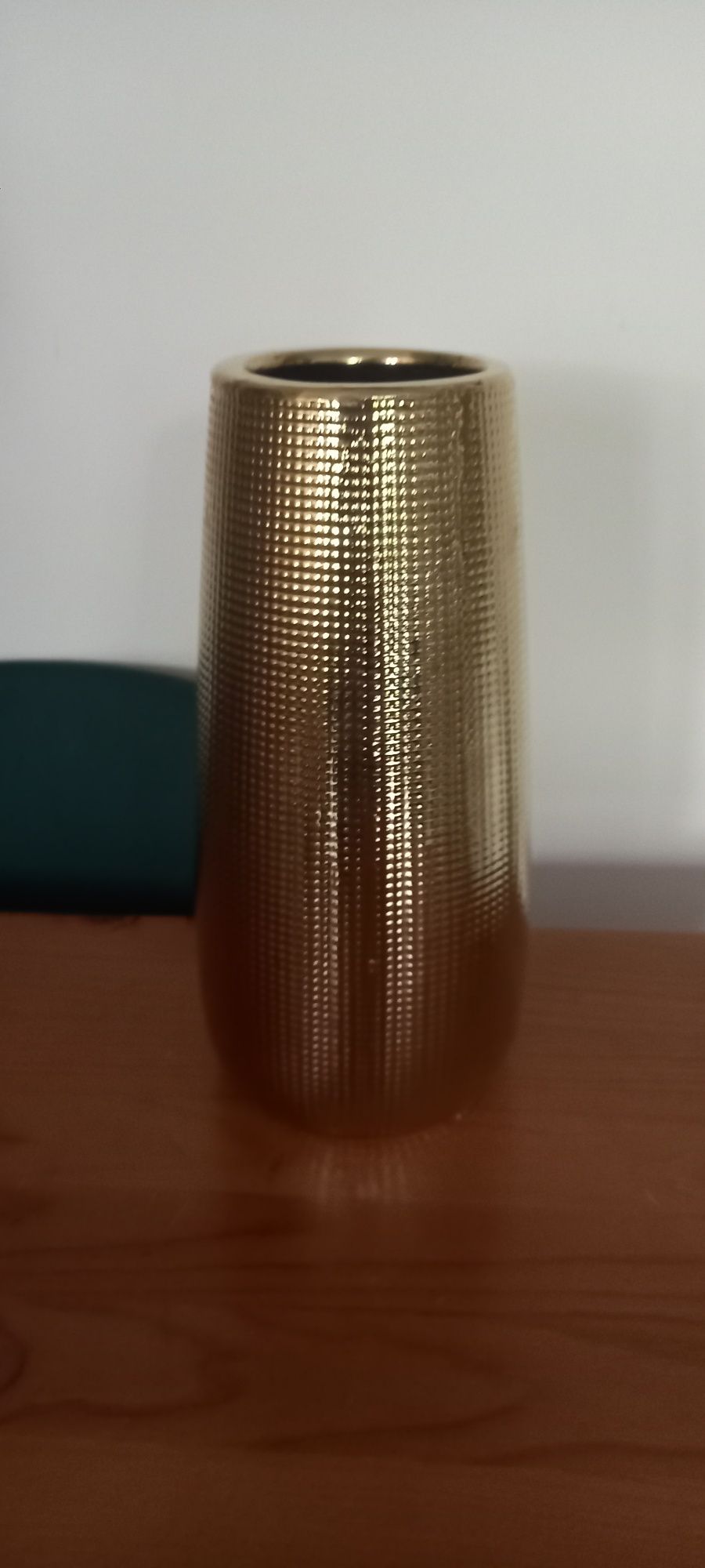 Wazon ceramiczny złoty nowy