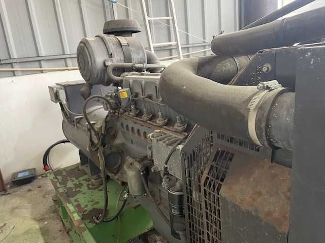 Gerador 150KWA motor Deutz 6 cilindros