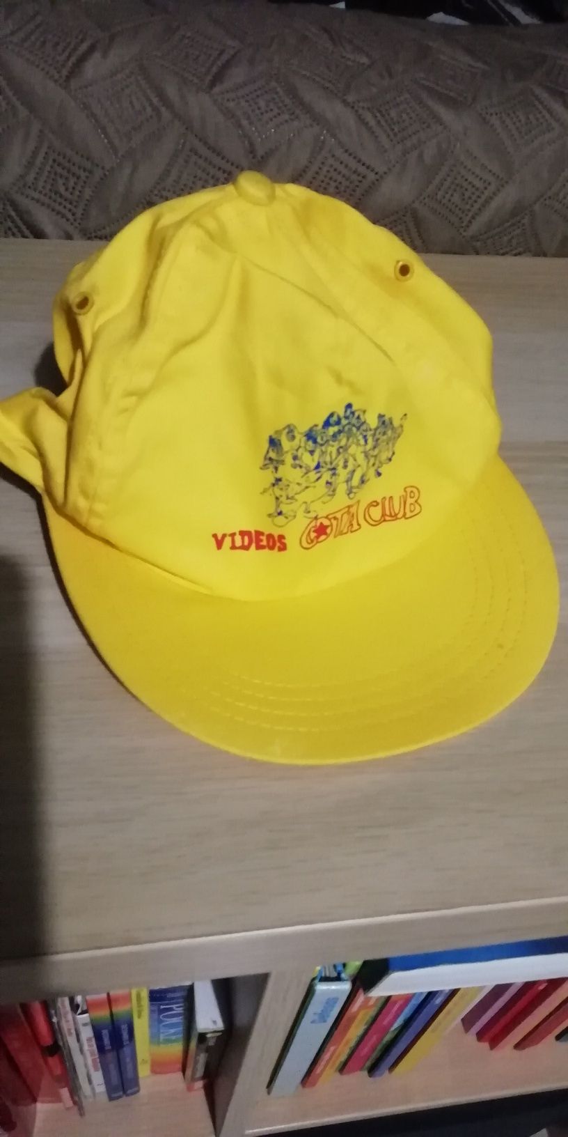 Bonés vários referências
