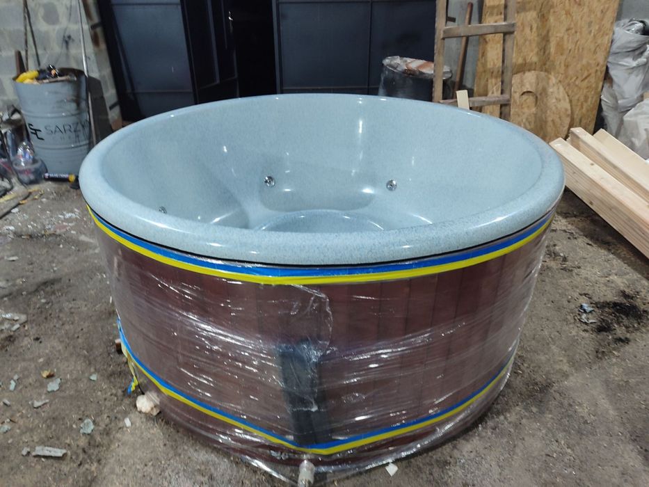 Чан джакузі 6 форсунок,лед підсвітка на 24 коляри