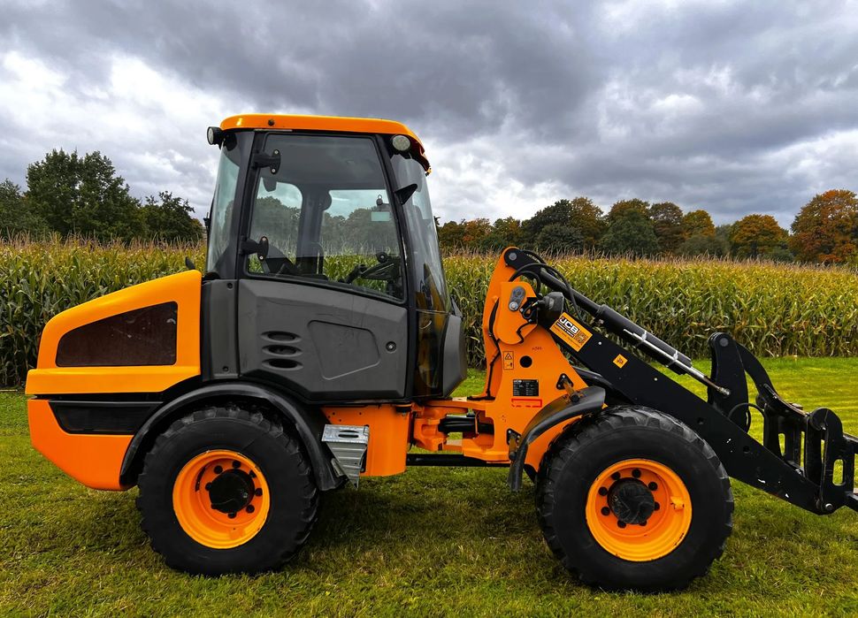 JCB 406 T4  Ładowarka kołowa JCB 406 widły do palet, szybkozłącze, 2015r