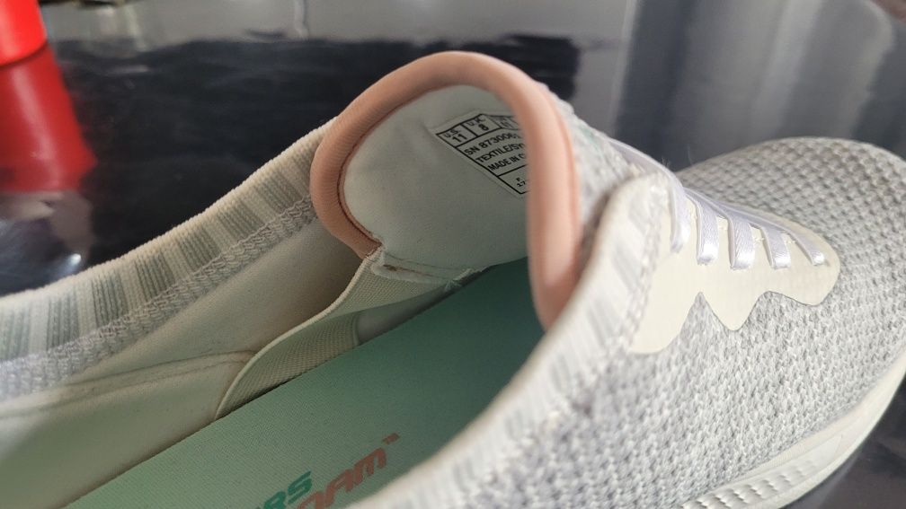 Кроссовки Skechers женские 41р 27.5см.