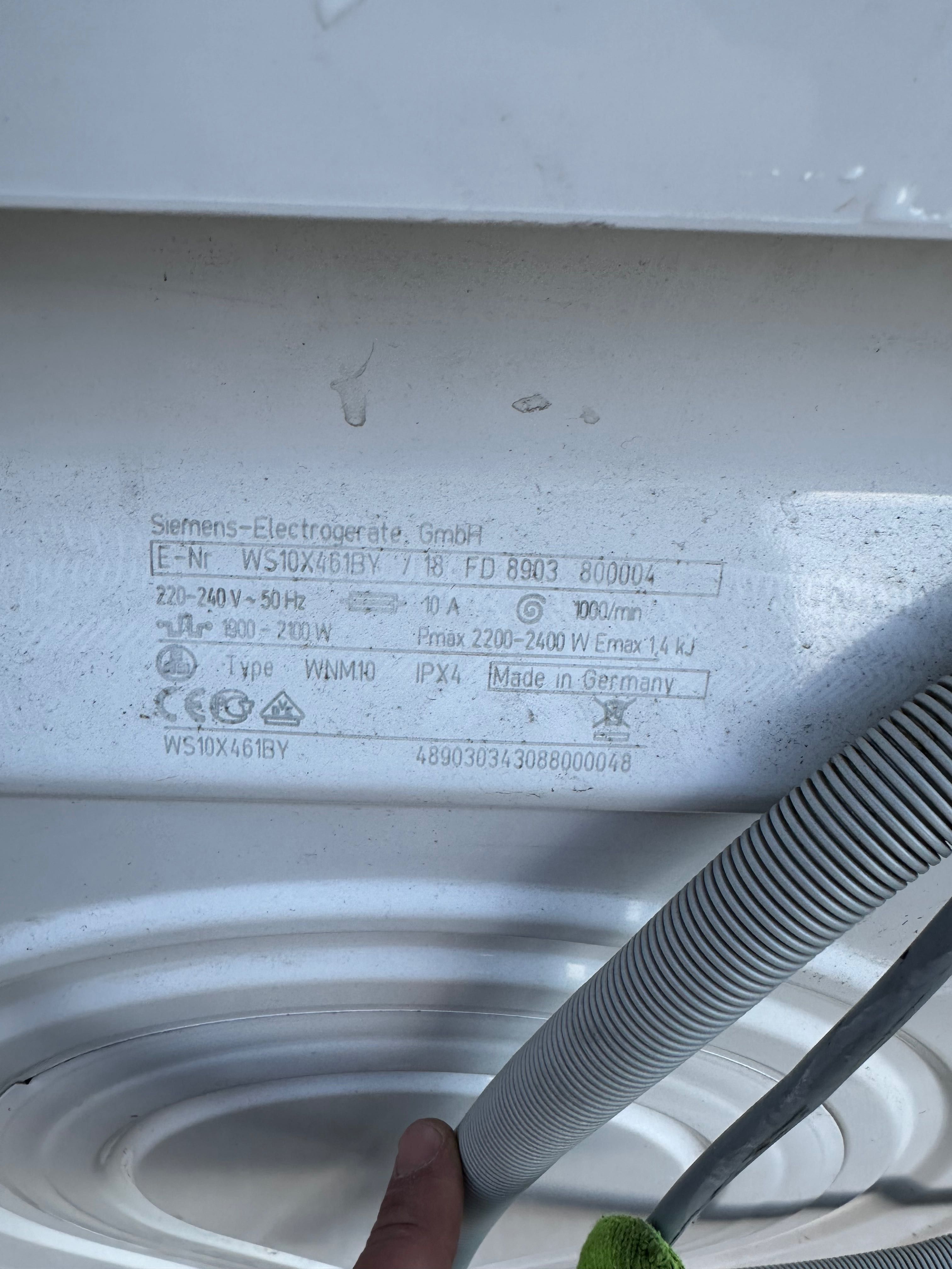 Продам пральну машину марки Siemens на 5 кг слім(глибина 40 см)