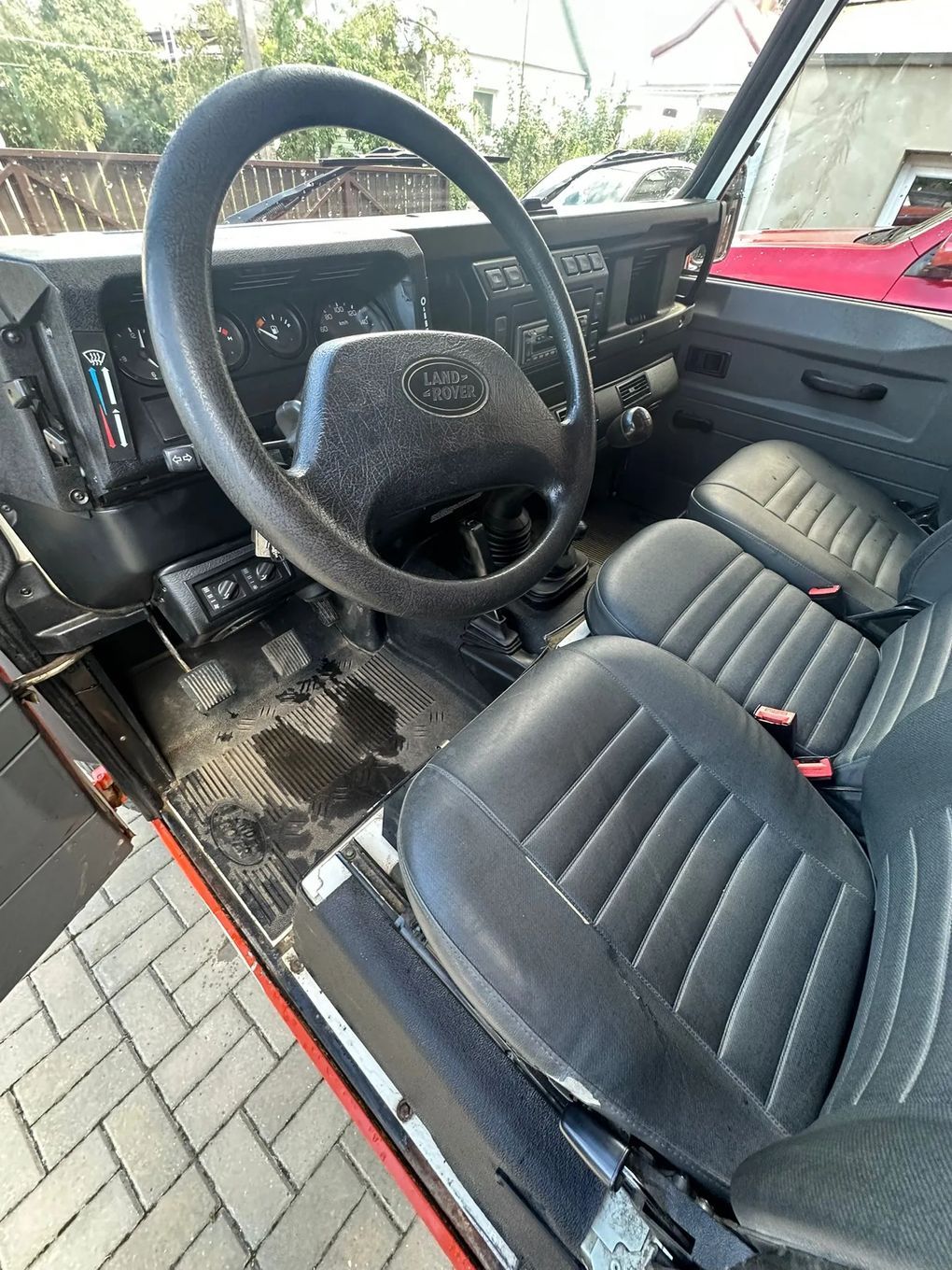Land Rover Defender Land Rover Dedender 130, silnik 300tdi, trwały i niezniszczalny model