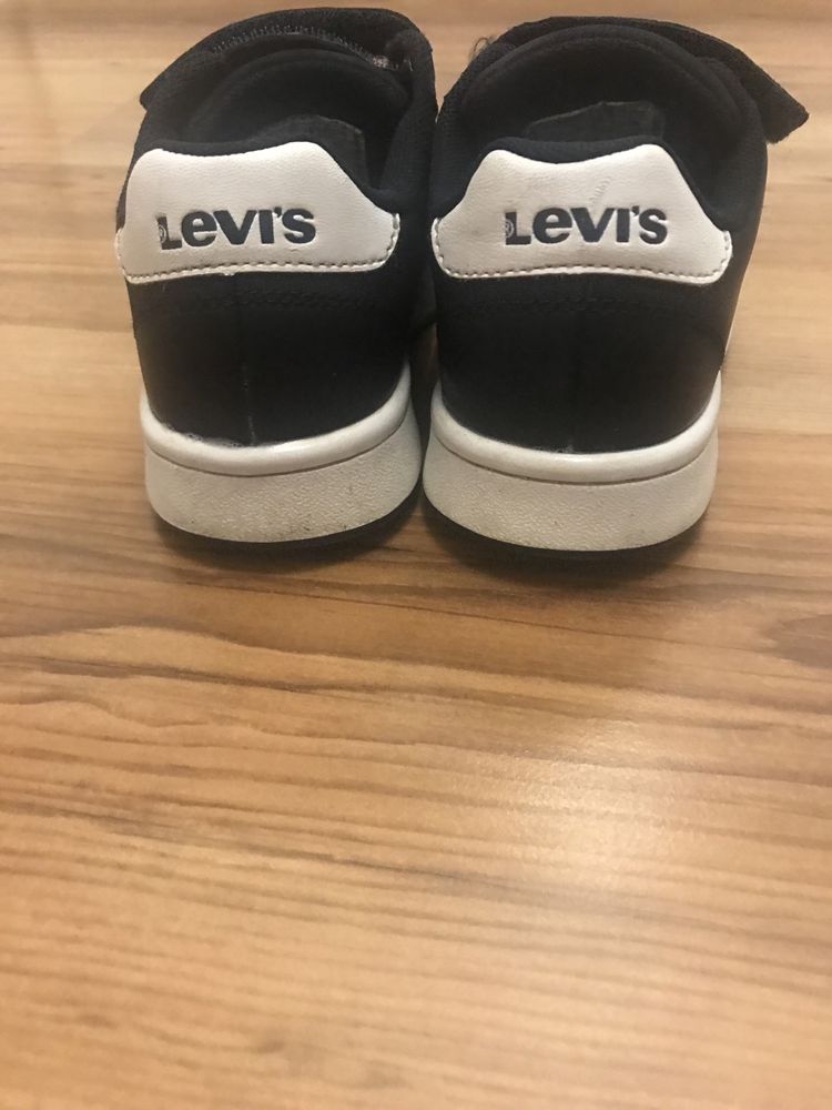 Buty chłopięce Levi’s rozm.29