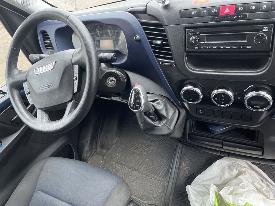 IVECO DAILY 35S16 холодильник гідроборт автомат