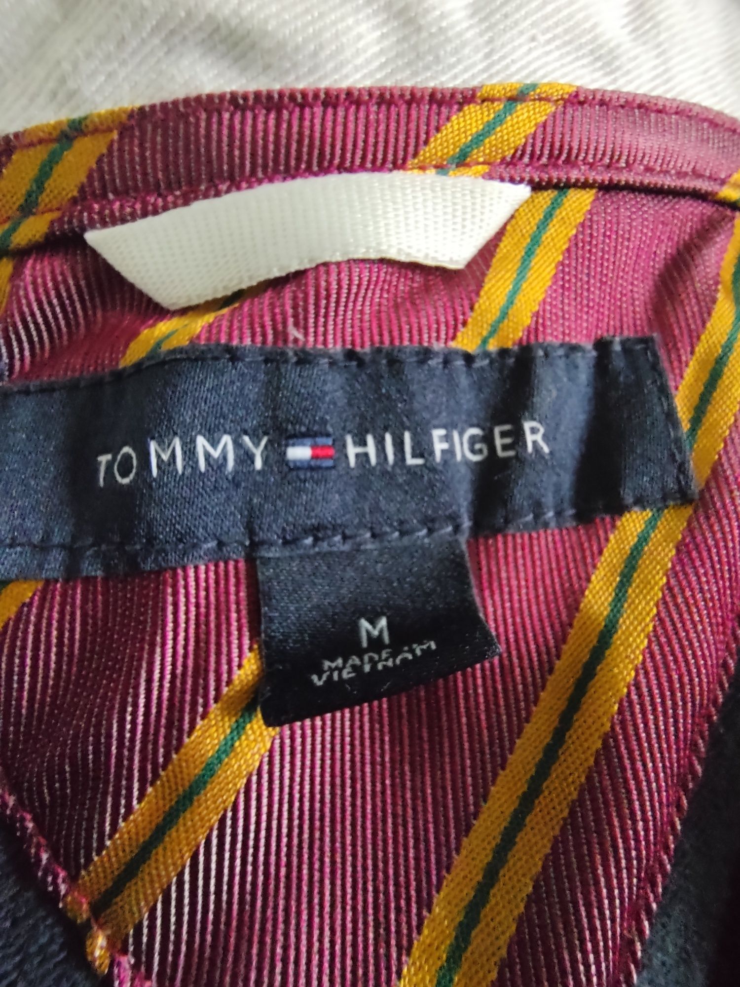Tommy Hilfiger. Bluza roz. M-L