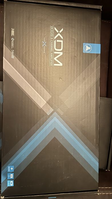 JL AUDIO XDM800/8 8-kanałowy pełnozakresowy wzmacniacz