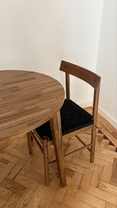 Mesa + 2 cadeiras IKEA