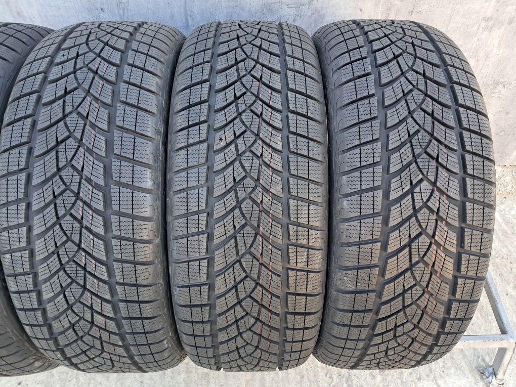 Резина зимова, НОВА, 245/45 R21 Good Year Ultra Grip Performance SUV