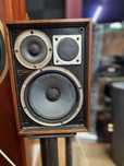 Colunas wharfedale denton 3