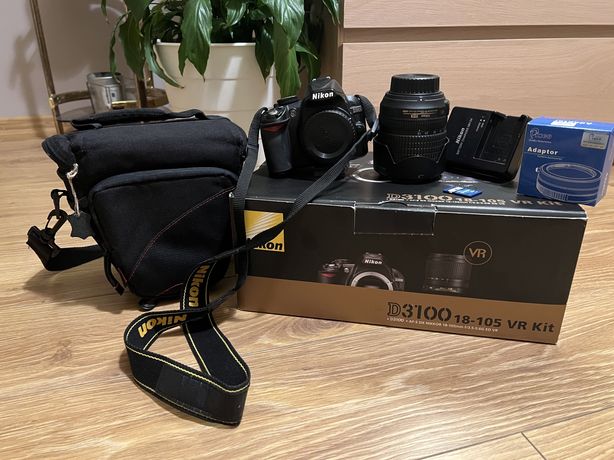 Nikon D3100, obiektyw Nikkor 18-105 mm, torba, karta pamieci