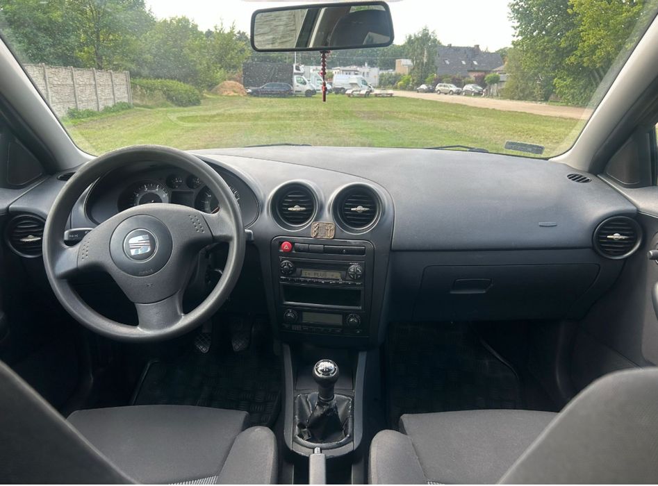 Seat Ibiza 1,4 benzyna 2005 r