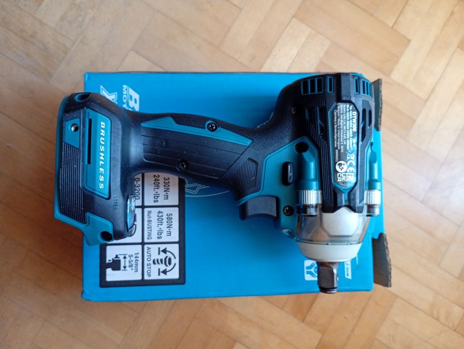 Makita DTW 300 Z-nowy nieużywany klucz udarowy 18V(tylko body)