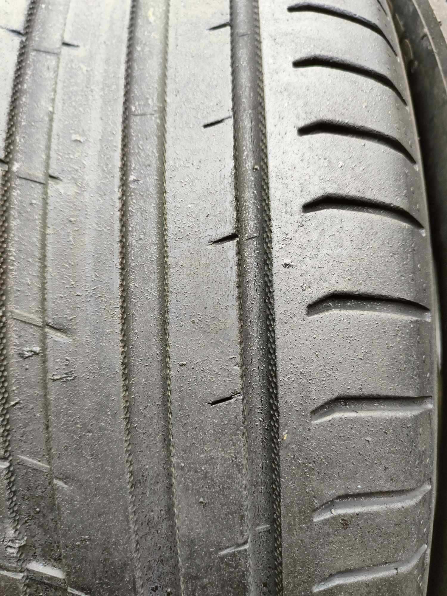 2x 235/50r18 Nokian Tyres Powerproof 101y 491