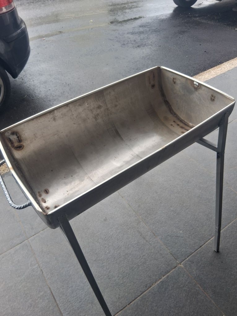 Grilhador em inox 80x72x38