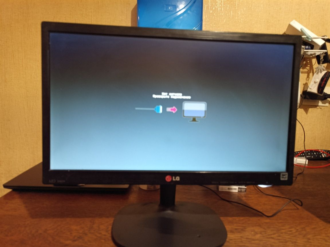 Продам монитор lg 20m35a