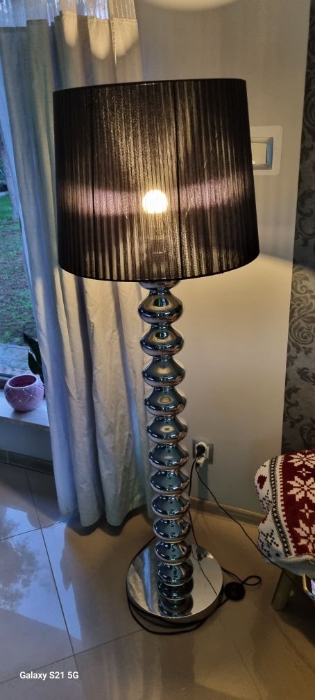 Lampa stojąca w stylu Glamur