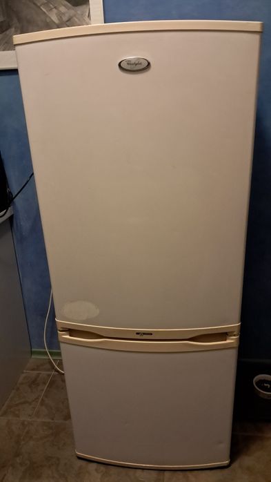 Lodówka Whirpool 147 cm biała