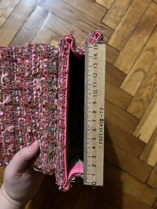 Маленька сумочка з регульованим ремінцем