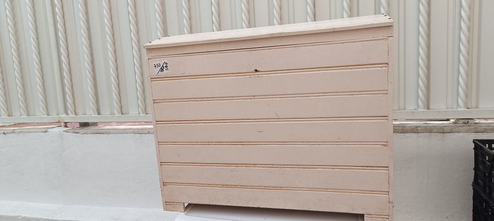 Arca ,baú  em madeira maciça