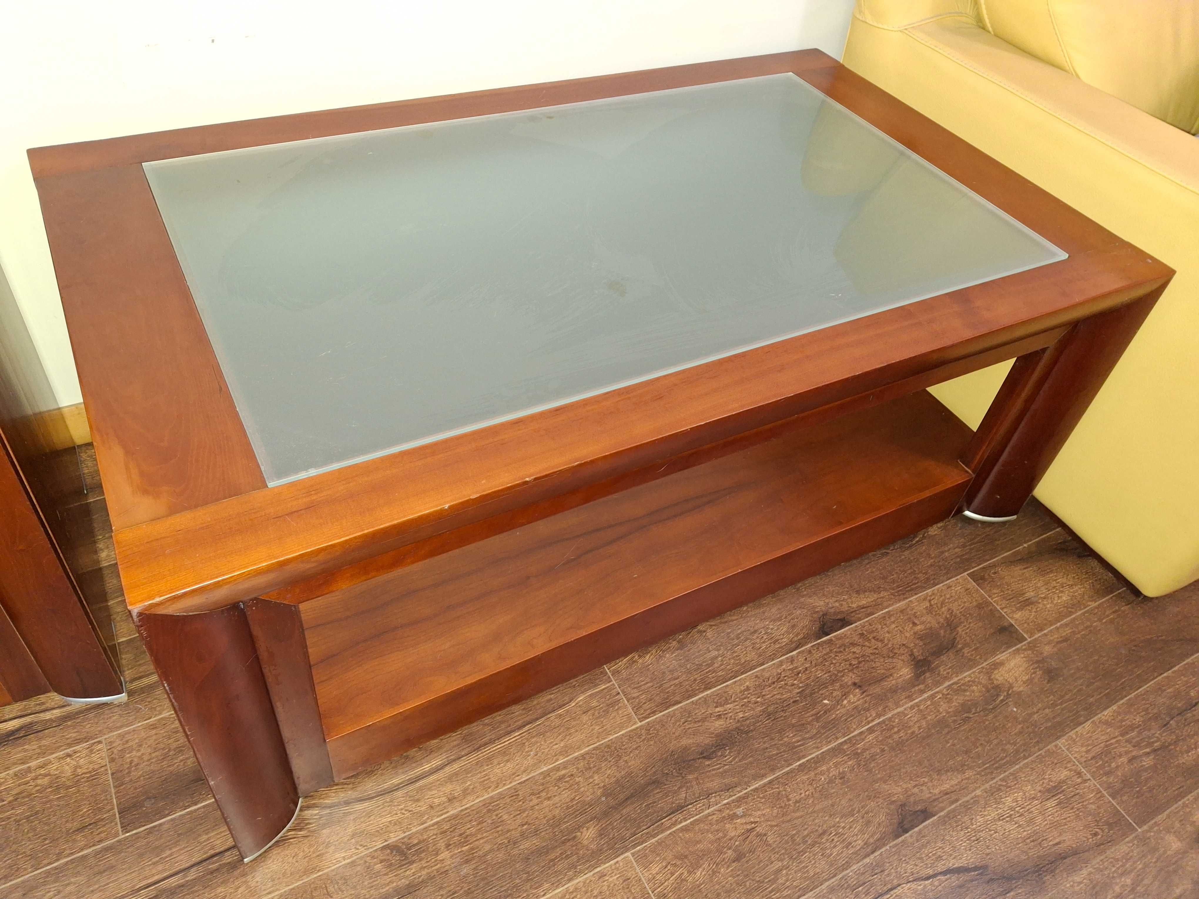 Mesa de centro em cerejeira
