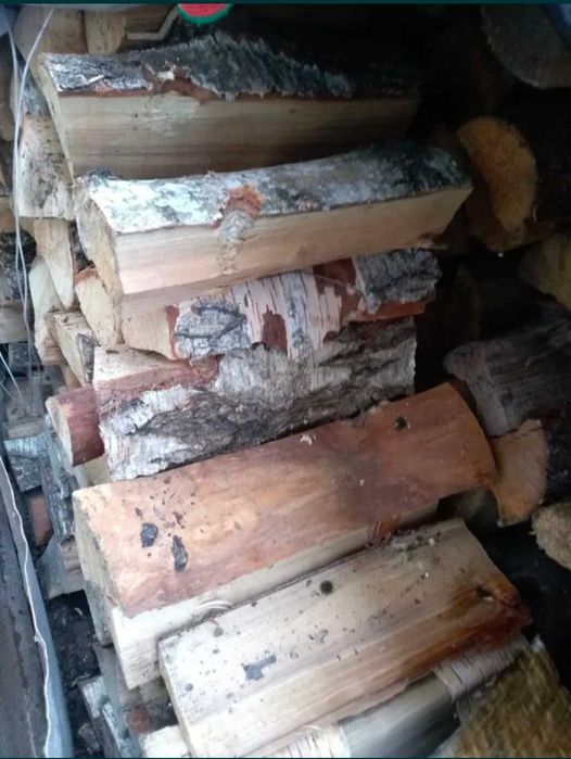 Suche drewno kominkowe, drzewo opałowe brzoza, olszyna, grab, sosna