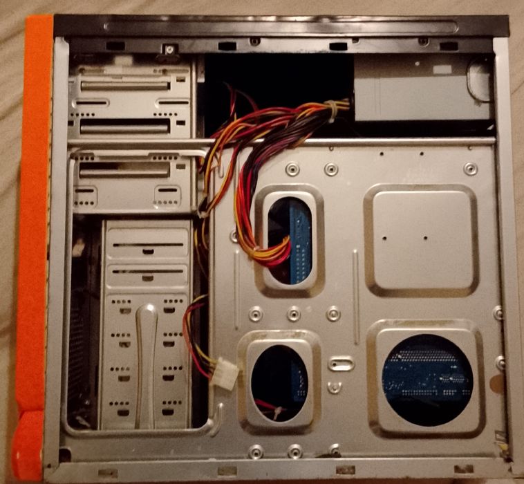 Komputer stacjonarny