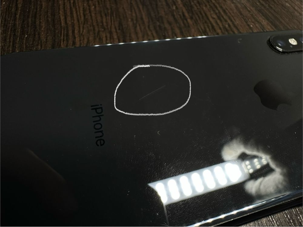 Продаю iPhone X на 256GB