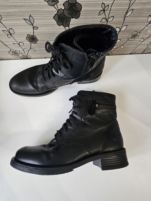 Botki Lasocki skórzane 35