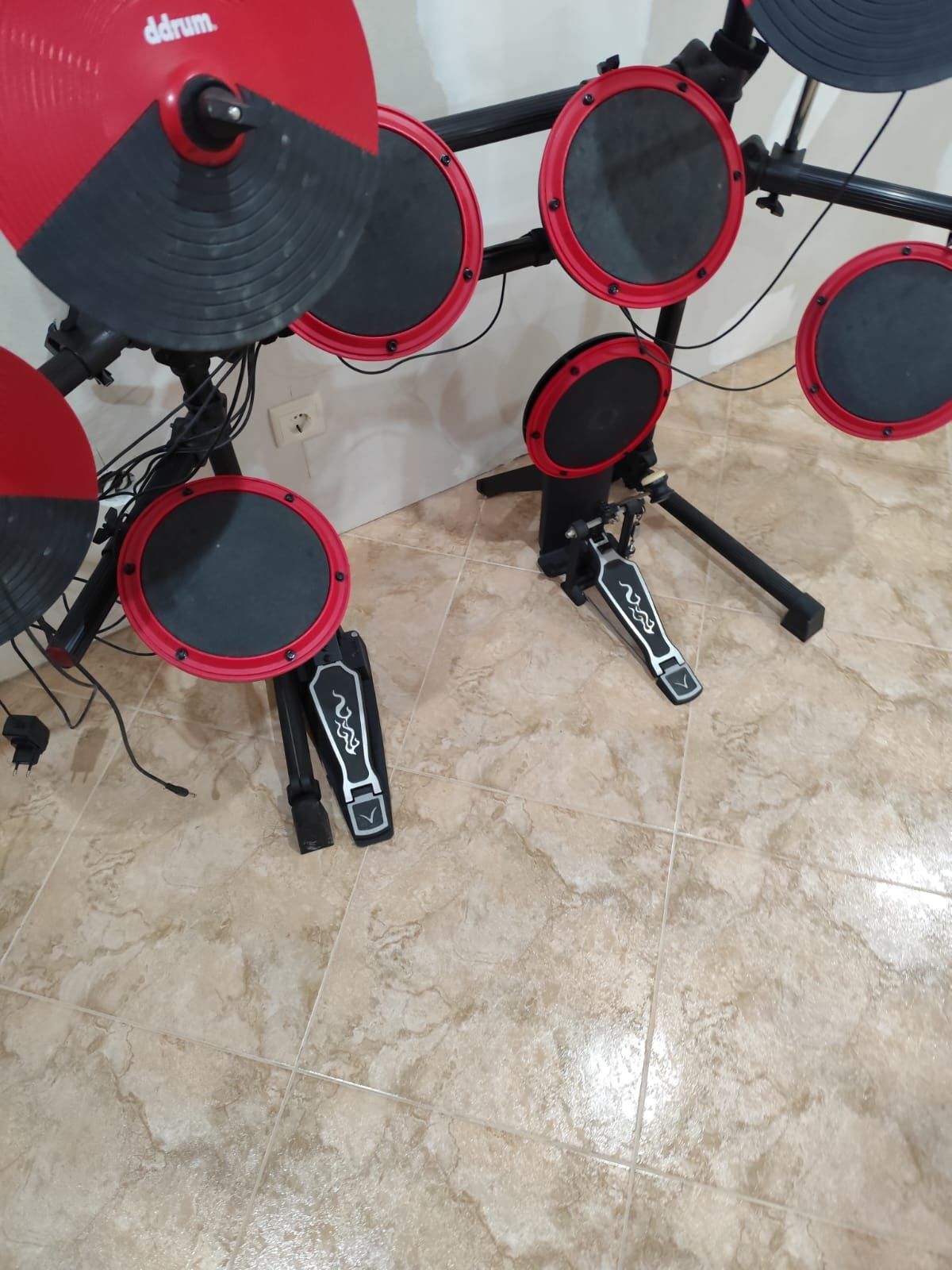 Vendo Bateria em ótimo estado