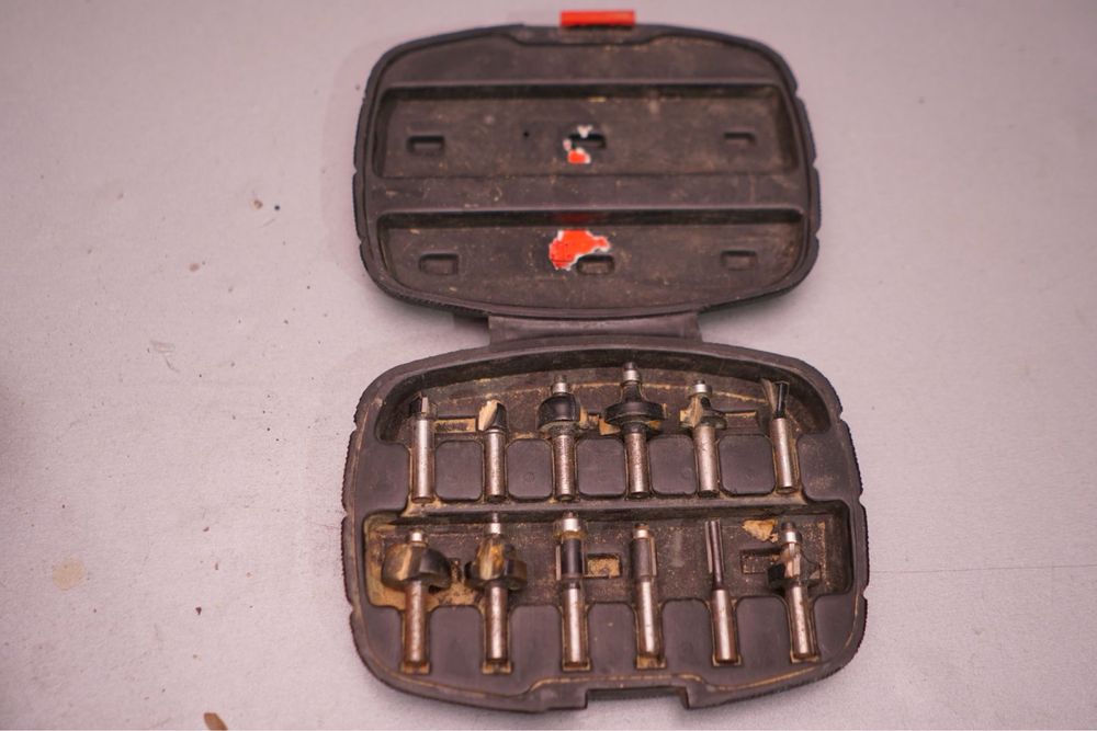 Набір фрез Bosch для ручного фрезера (12 шт.)