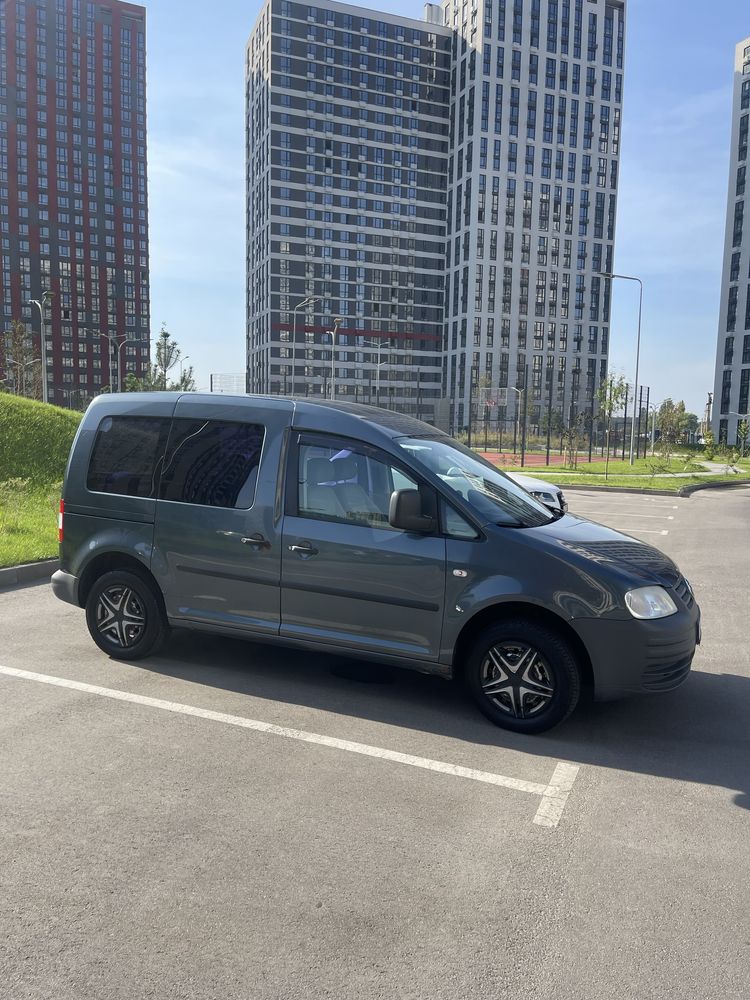 Продаю Volkswagen Caddy 2007