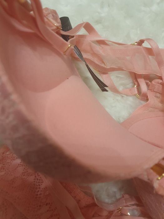 Шикарный Комплект белья от Victorias Secret! Оригинал! Недорого!