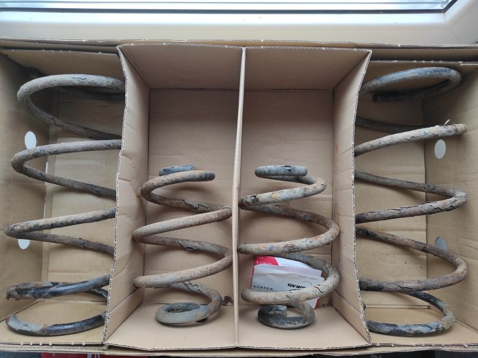 Пружини з BMW e36 Compact е36 компакт