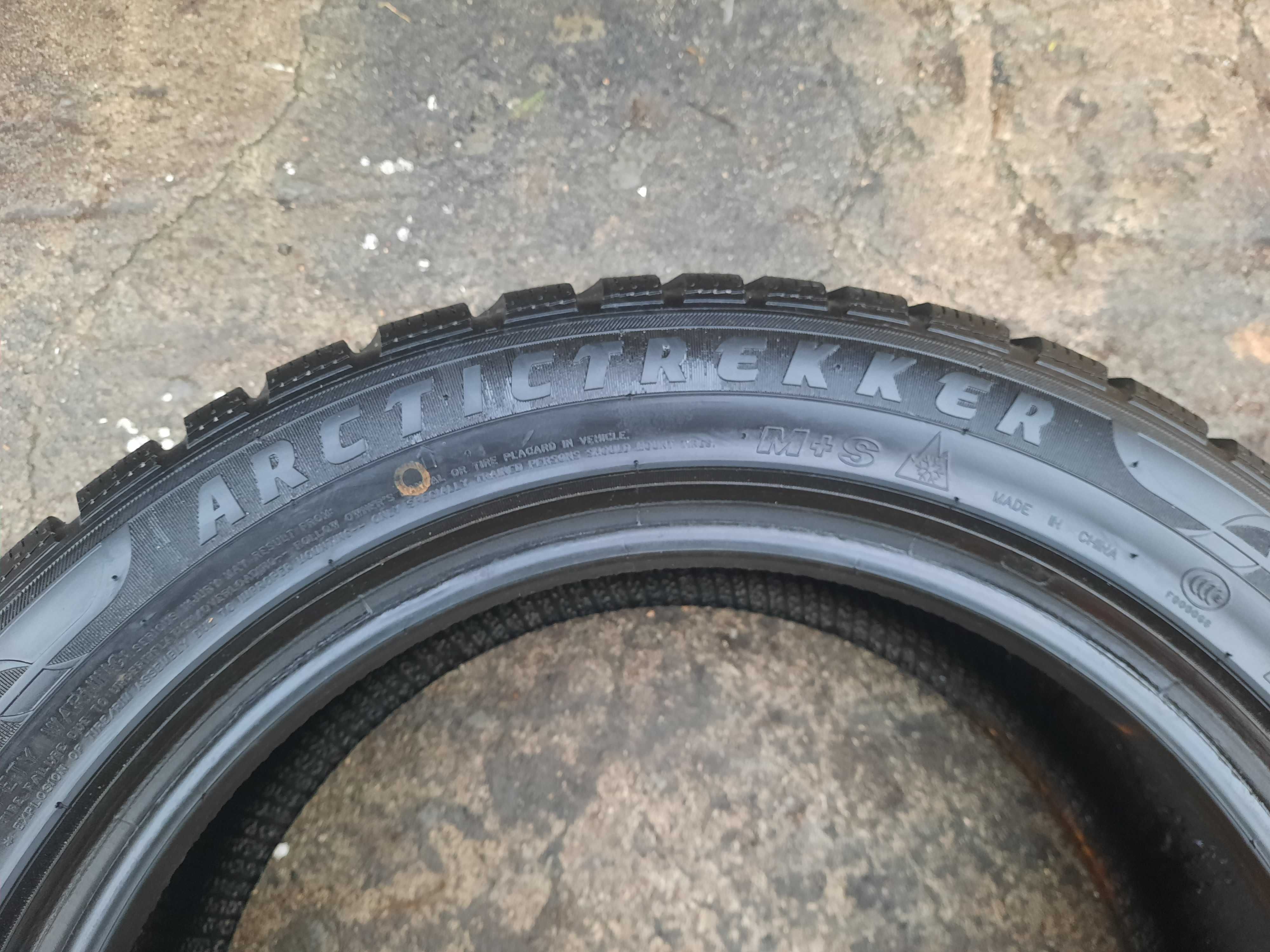 Opony zimowe klasy ekonomicznej MAXXIS 195/55/15 ok. 7 mm 2018 r.