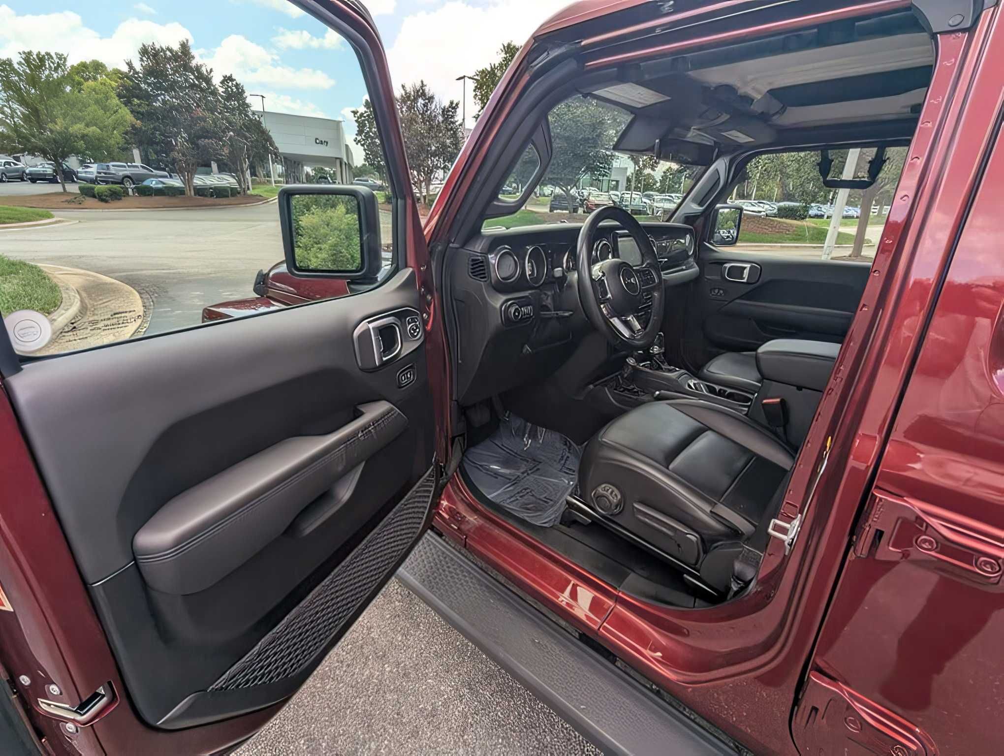 2021 Jeep Wrangler Unlimited Sahara Altitude