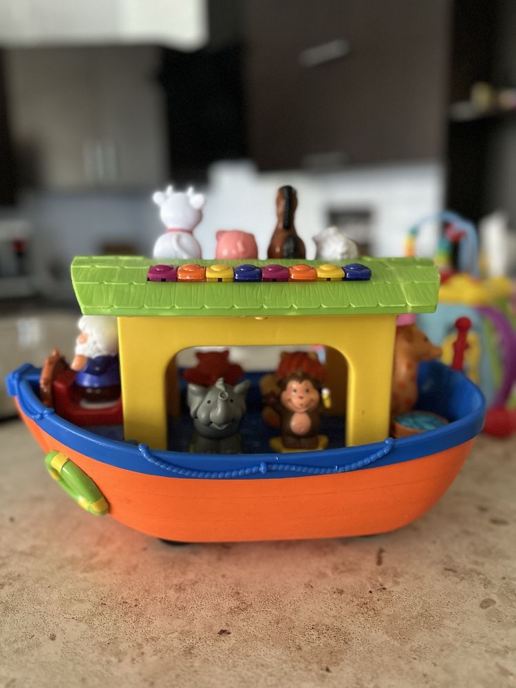 Детские игрушки продам