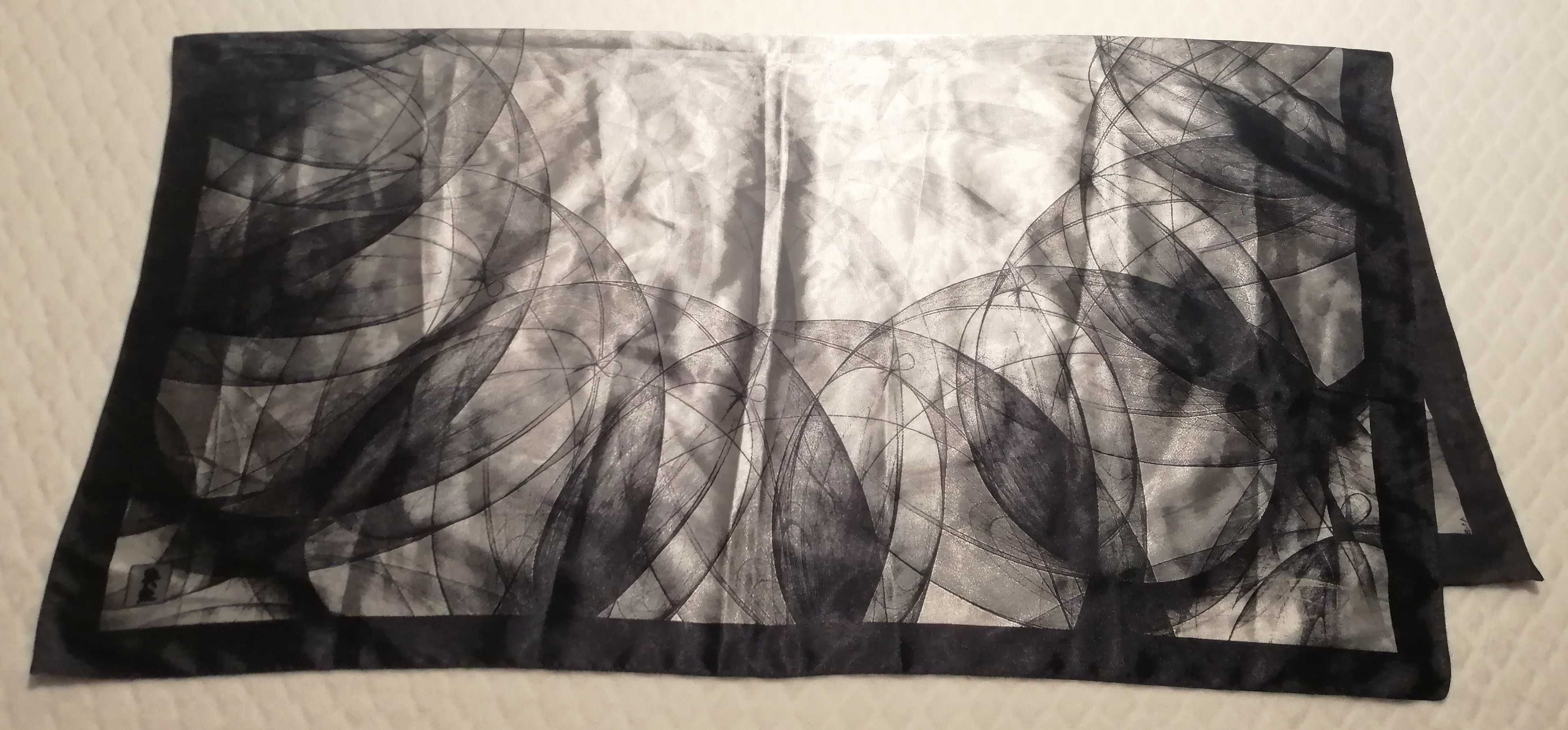 Apaszka, czarny, szary, wzory geometryczne, 91x91cm (Odzież)