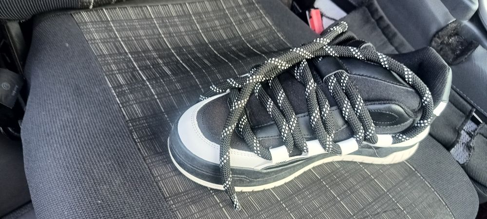 Buty marki Bershka roz.43