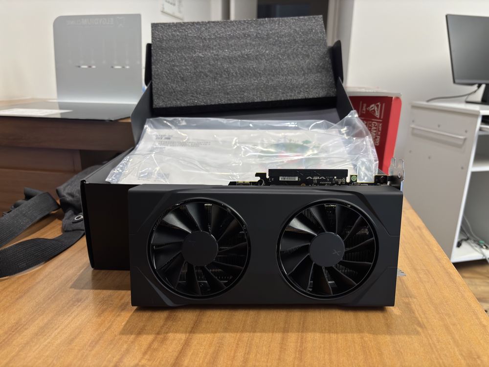 Placa Gráfica XFX AMD Radeon RX 9060 XT "RDNA 4" OC Gaming Edition16GB