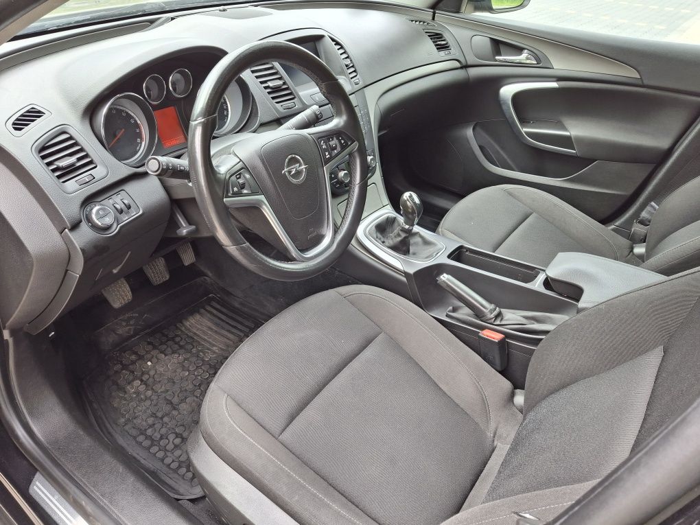 Opel Insignia * 1.4 turbo * bdb stan *