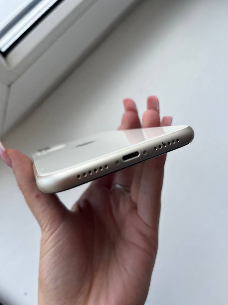 Продам iPhone 11