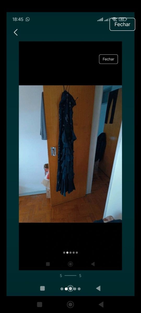 Vestido preto comprido de festa
