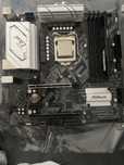 Intel i5 11600, płyta główna Asrock Pro Series, 8 gb ramu